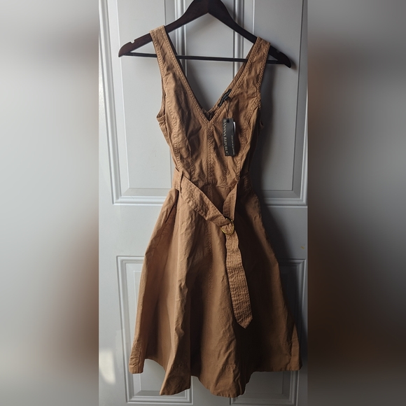 Women's dress - Picture 7 of 7